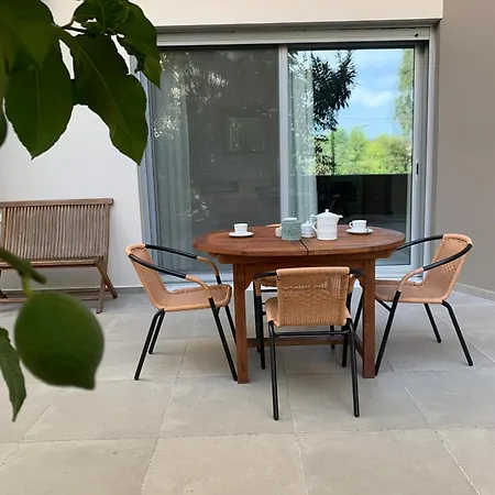 Aria Apartment *
